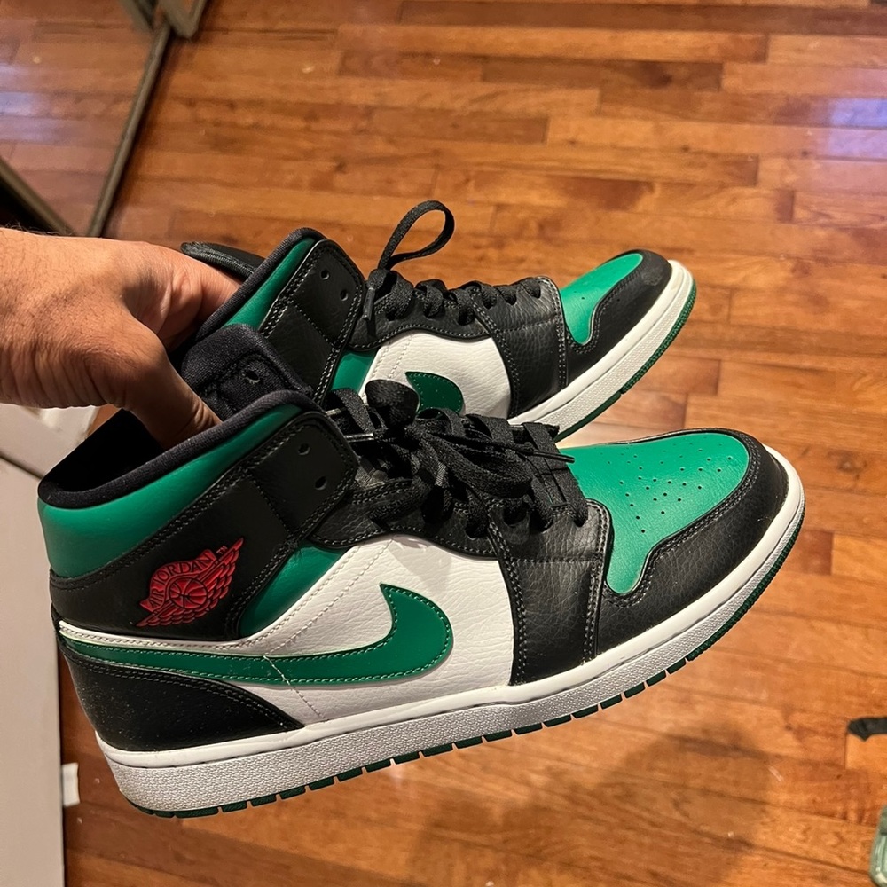 Jordan 1 green toe sz 12
